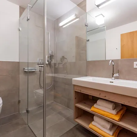 アパート Tauern Mitterwirt 304 ピーゼンドルフ